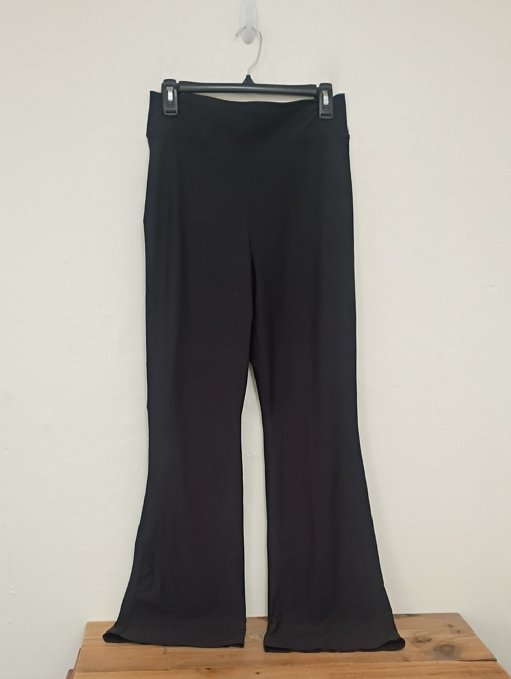Old Navy Active Power soft Extra High Rise Flare Pants Size L